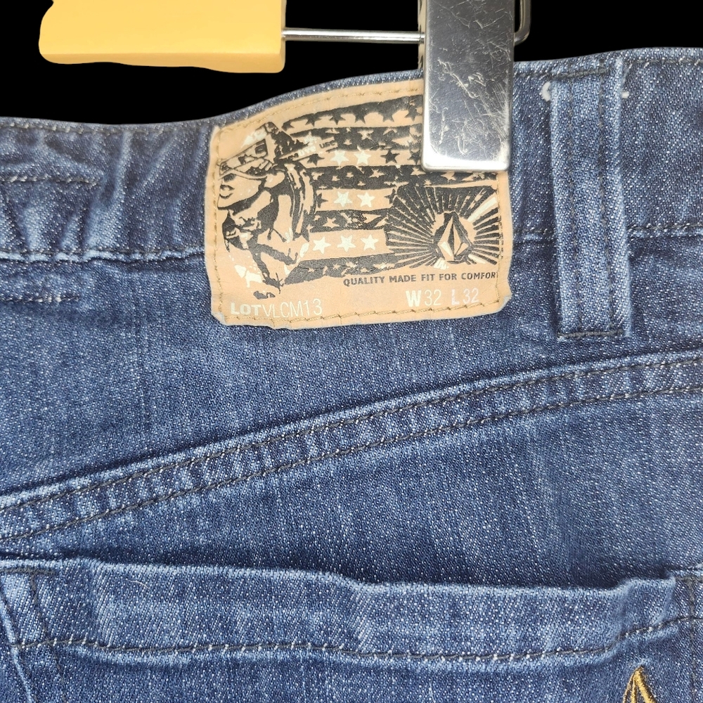 VOLCOM Kinkade Regular Fit- W32 SHORT - Picture 6 of 8